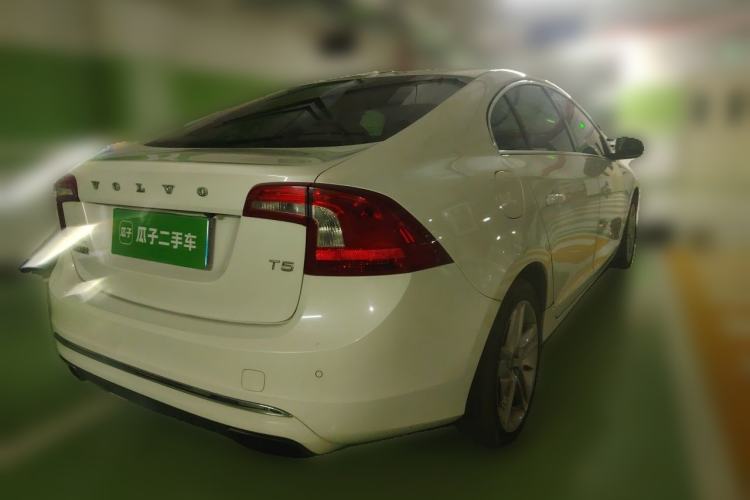 Used Volvo S60 2015 S60L T5 Intelligent Drive Edition Rear Right 45 Deg