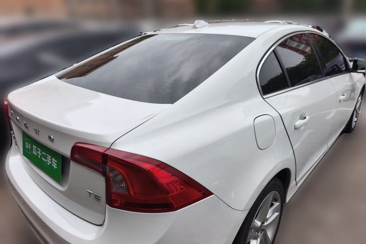 Used Volvo S60 2015 S60L T5 Intelligent Drive Edition Rear Right 45 Deg