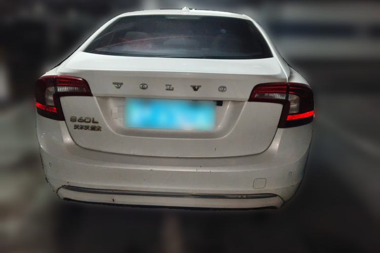 Used Volvo S60 2015 S60L 2.0T Zhiyuan Edition Rear