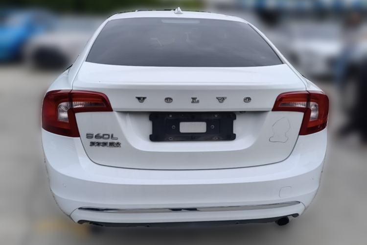 Used Volvo S60 2015 S60L 2.0T Zhiyuan Edition Rear