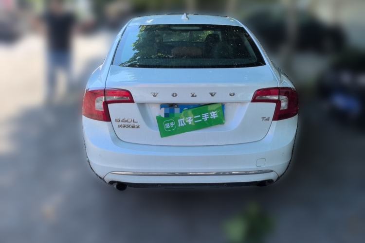 Used Volvo S60 2015 S60L 2.0T Zhiyuan Edition Rear