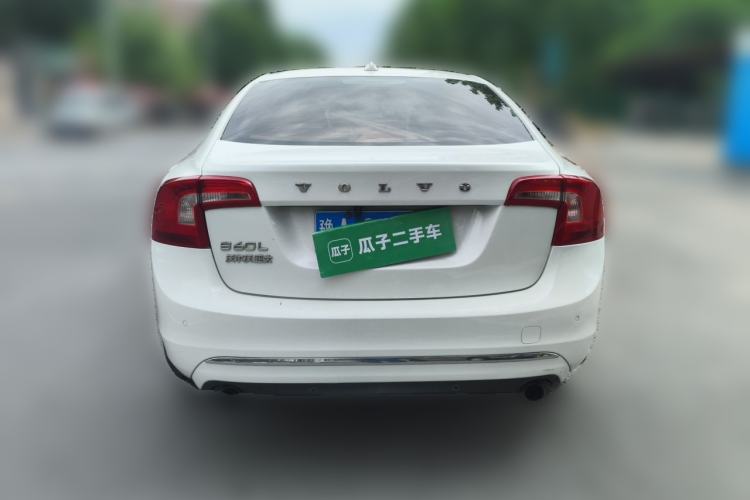 Used Volvo S60 2015 S60L 2.0T Zhiyuan Edition Rear