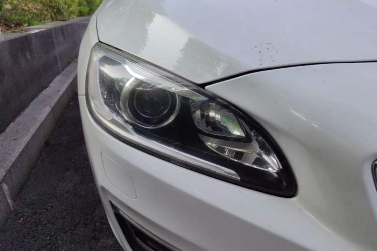 Used Volvo S60 2015 S60L T5 Intelligent Drive Edition Right Front Headlight