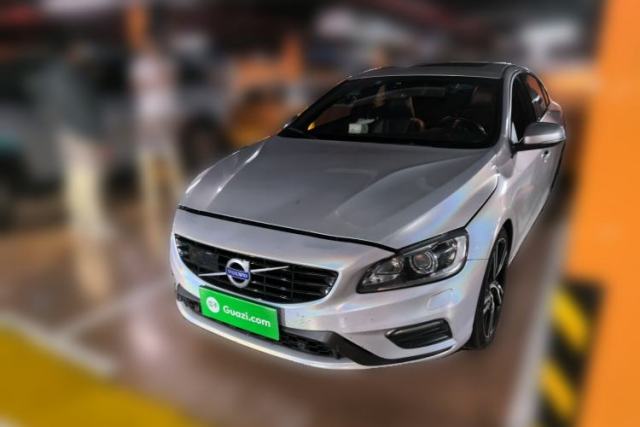 Used Volvo S60 2015 T5 Personalized Sport Edition