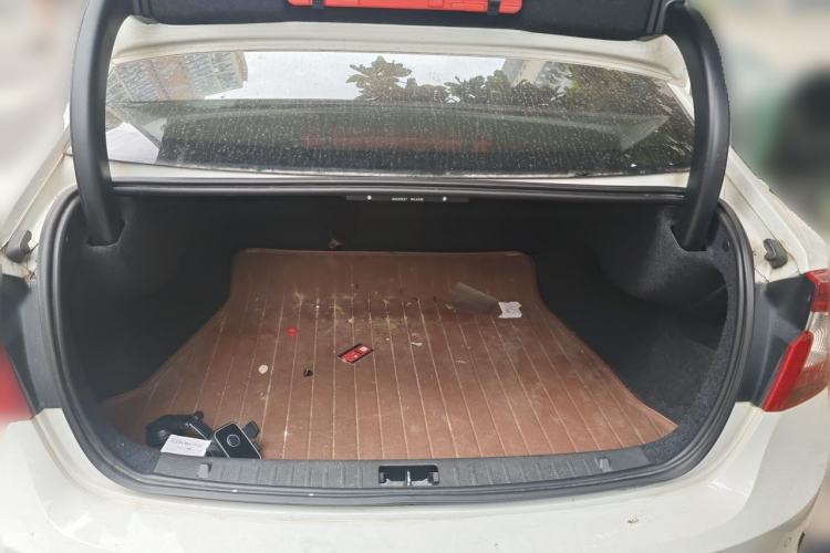 Used Volvo S60 2015 S60L 2.0T Zhiyuan Edition Trunk