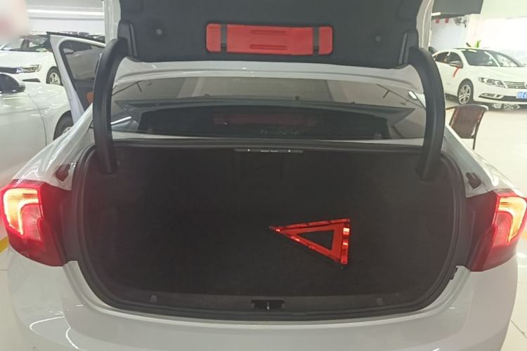 Used Volvo S60 2015 S60L 2.0T Zhiyuan Edition Trunk