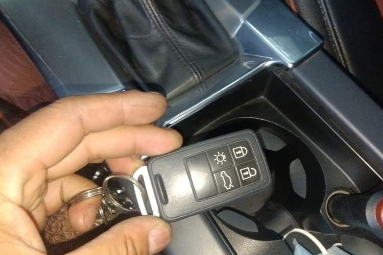 Used Volvo S60 2015 S60L 2.0T Zhiyuan Edition Vehicle Key