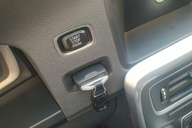 Used Volvo S60 2015 S60L T5 Intelligent Drive Edition Vehicle Key