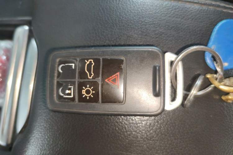 Used Volvo S60 2015 S60L 2.0T Zhiyuan Edition Vehicle Key