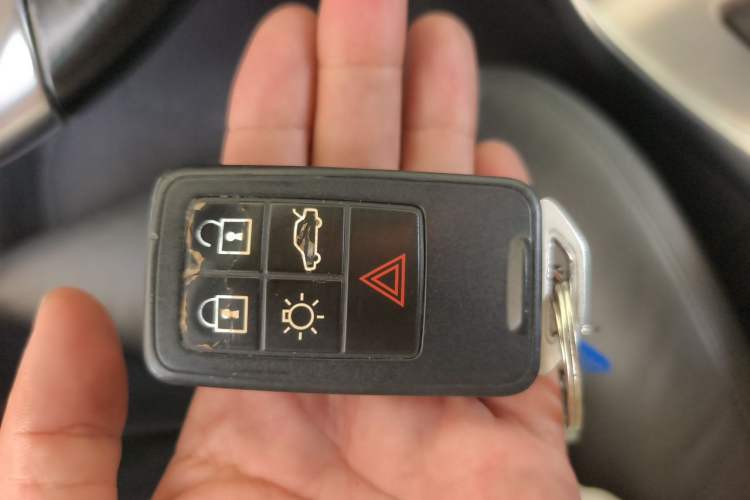 Used Volvo S60 2015 S60L 2.0T Zhiyuan Edition Vehicle Key