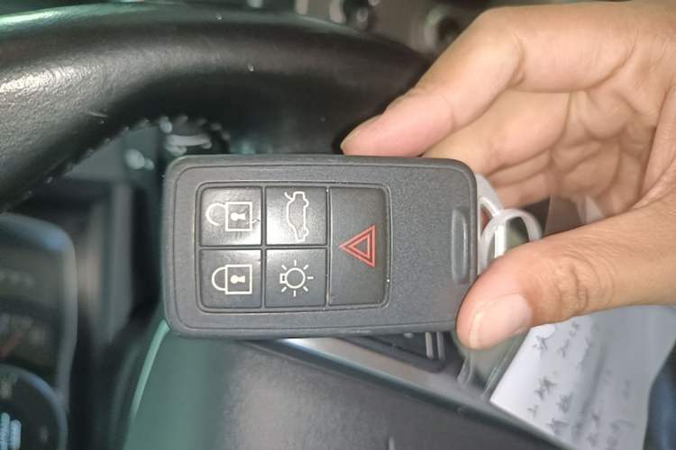 Used Volvo S60 2015 S60L 2.0T Zhiyuan Edition Vehicle Key