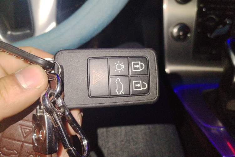 Used Volvo S60 2015 S60L 2.0T Zhiyuan Edition Vehicle Key