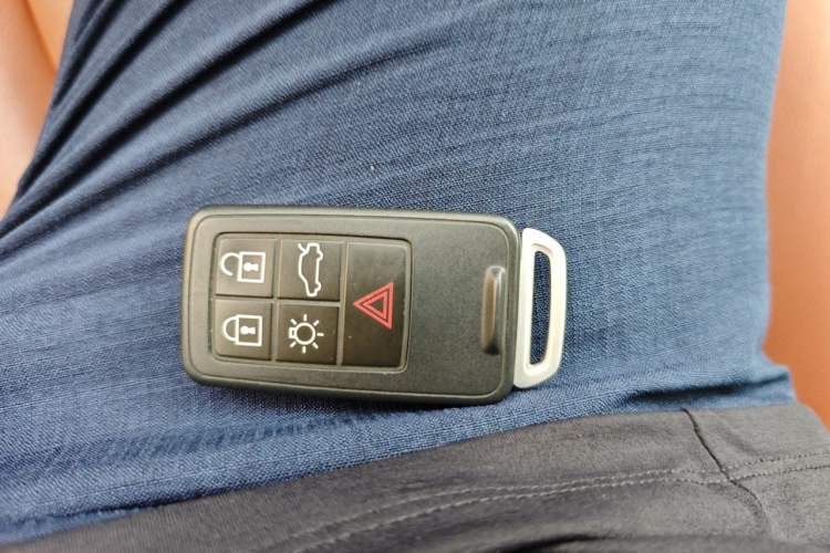 Used Volvo S60 2015 S60L 2.0T Zhiyuan Edition Vehicle Key