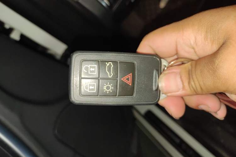 Used Volvo S60 2015 S60L 2.0T Smart Drive Edition Vehicle Key