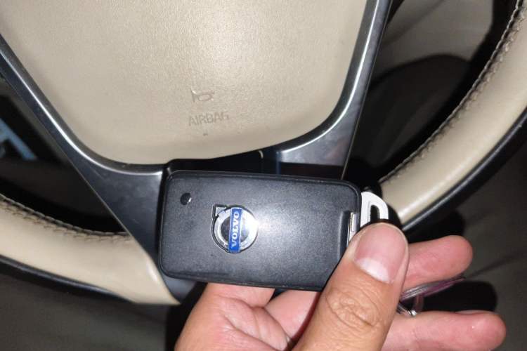 Used Volvo S60 2015 S60L 2.0T Zhiyuan Edition Vehicle Key