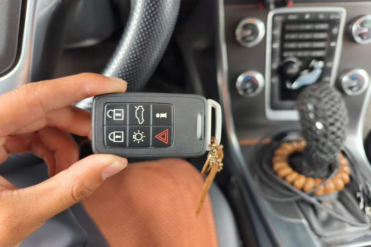 Used Volvo S60 2015 S60L T5 Intelligent Drive Edition Vehicle Key
