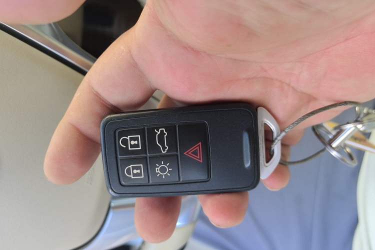 Used Volvo S60 2015 S60L 2.0T Zhiyuan Edition Vehicle Key