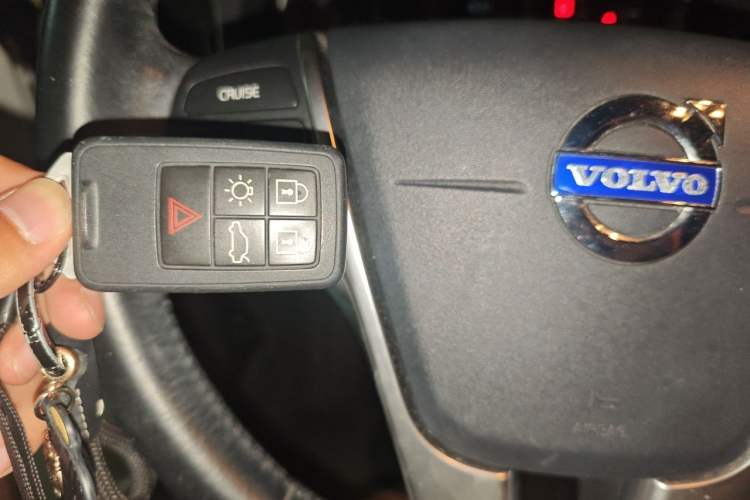 Used Volvo S60 2015 S60L 2.0T Zhiyuan Edition Vehicle Key