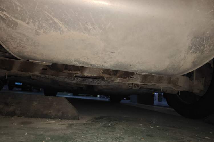 Used Volvo S60 2015 S60L T5 Zhiyue Edition Chassis Rear