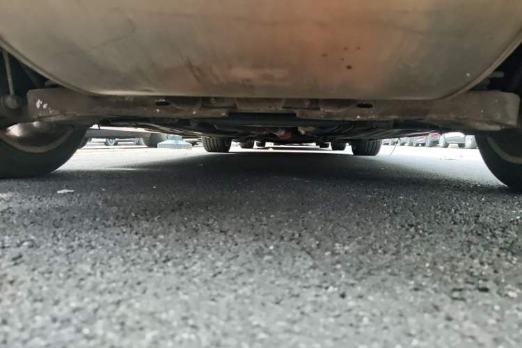 Used Volvo S60 2015 S60L 2.0T Zhiyuan Edition Chassis Rear
