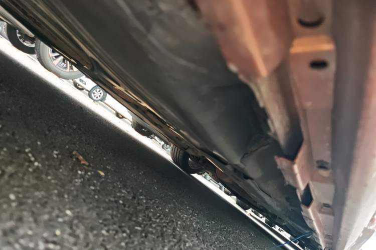 Used Volvo S60 2015 S60L 2.0T Zhiyuan Edition Chassis Rear Right