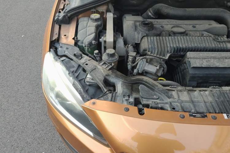 Used Volvo S60 2015 S60L T5 Intelligent Drive Edition Engine Bay Right