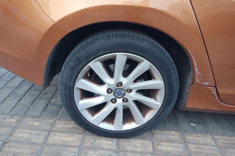 Used Volvo S60 2015 S60L 2.0T Zhiyuan Edition Exterior 4