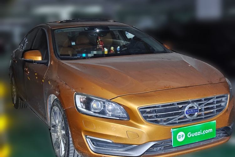 Used Volvo S60 2015 S60L T5 Zhiyue Edition Front Right 45 Deg