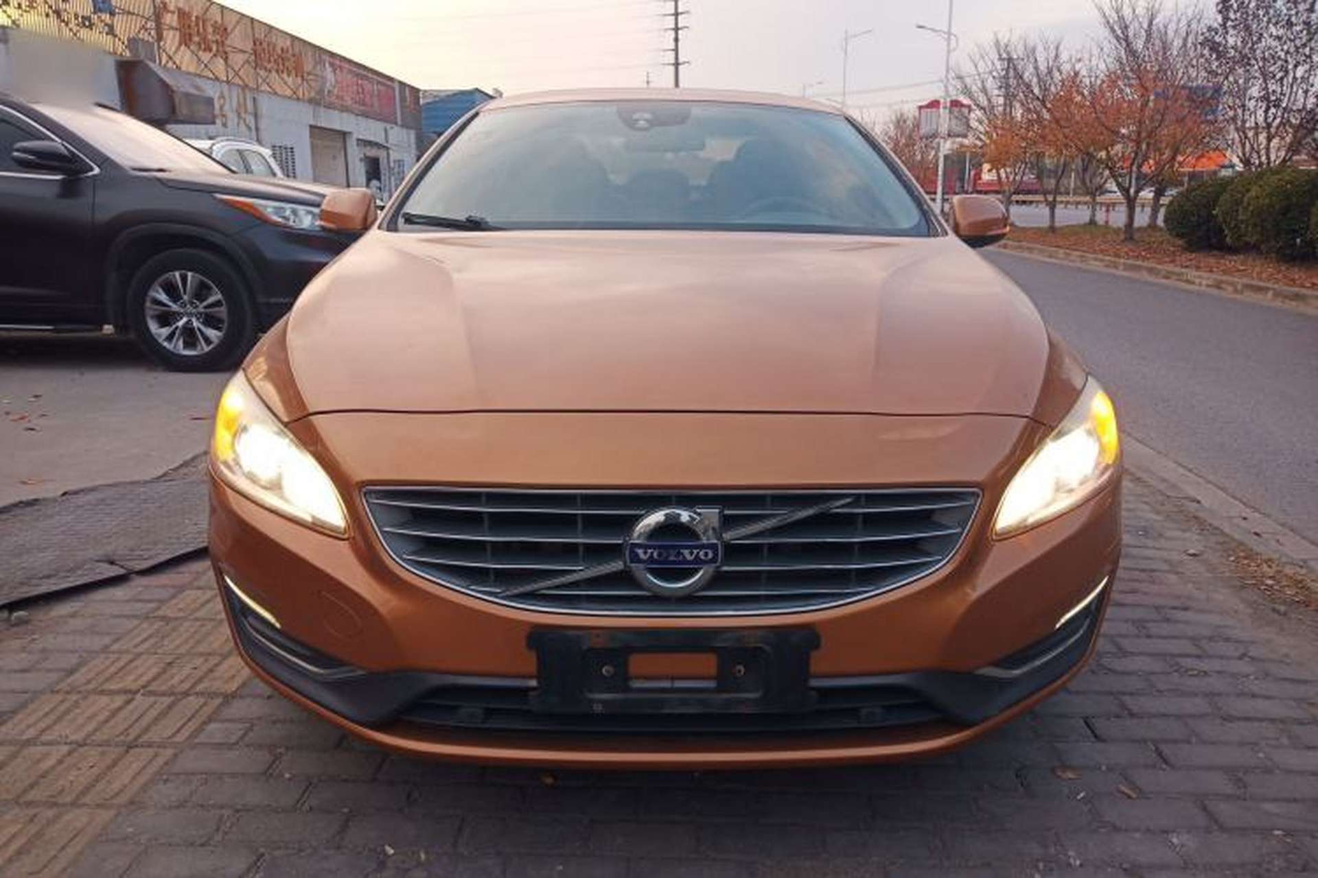 Used Volvo S60 2015 S60L 2.0T Zhiyuan Edition Front