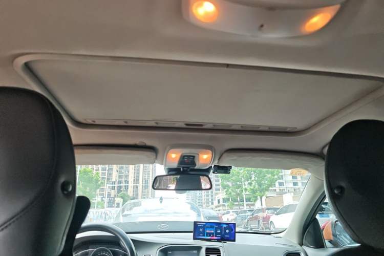 Used Volvo S60 2015 S60L 2.0T Zhiyuan Edition Headliner