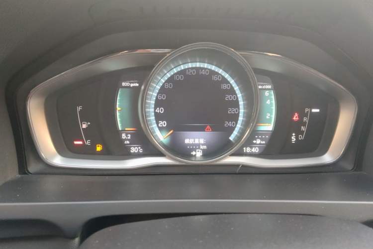 Used Volvo S60 2015 S60L T5 Intelligent Drive Edition Instrument Cluster
