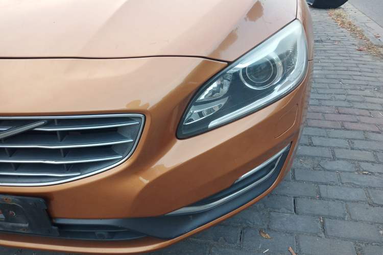 Used Volvo S60 2015 S60L 2.0T Zhiyuan Edition Left Front Headlight