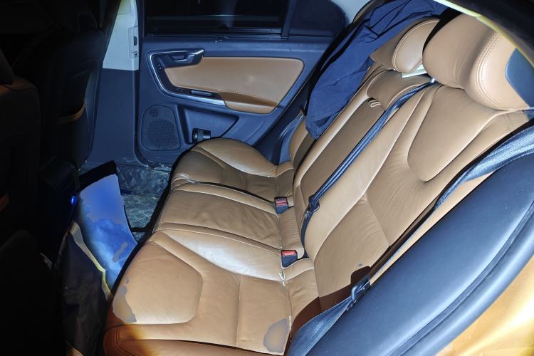 Used Volvo S60 2015 S60L T5 Zhiyue Edition Left Rear Seat