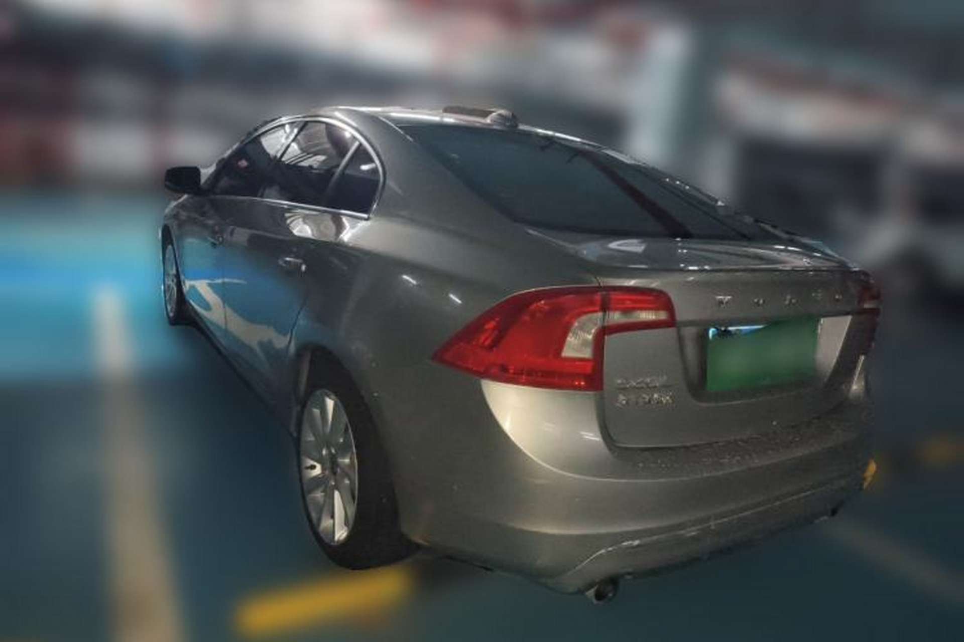 Used Volvo S60 2015 S60L 2.0T Zhiyuan Edition Rear Left 45 Deg