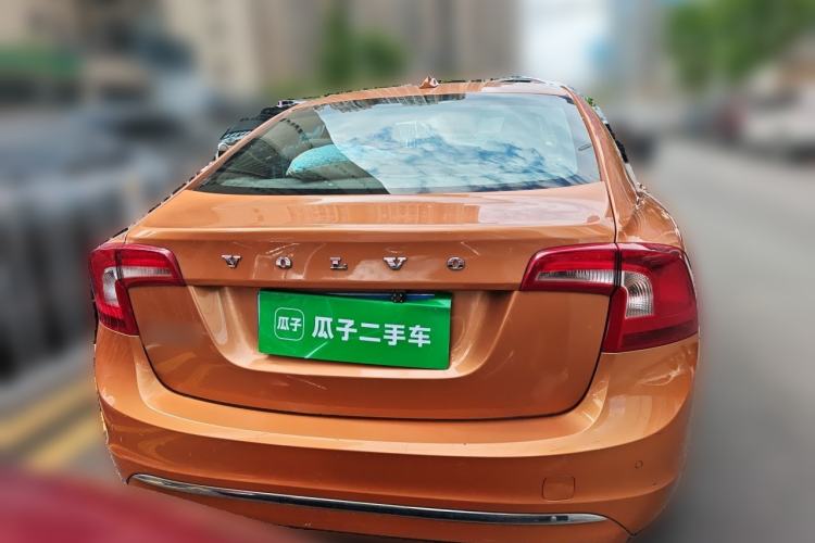 Used Volvo S60 2015 S60L 2.0T Zhiyuan Edition Rear