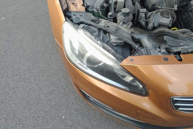 Used Volvo S60 2015 S60L T5 Intelligent Drive Edition Right Front Headlight