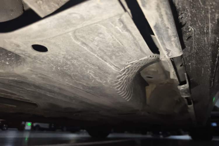 Used Volvo S60 2016 S60L T4 Zhiyuan Edition Chassis Rear Right