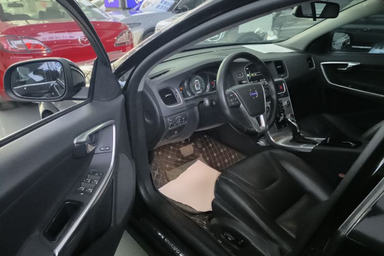 Used Volvo S60 2016 S60L T4 Zhiyuan Edition Driver Seat