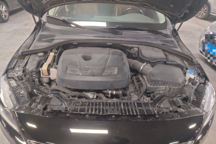 Used Volvo S60 2016 S60L T4 Zhiyuan Edition Engine Bay