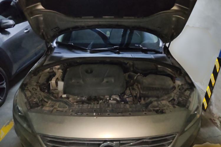 Used Volvo S60 2016 S60L T5 Intelligent Drive Edition Engine Bay