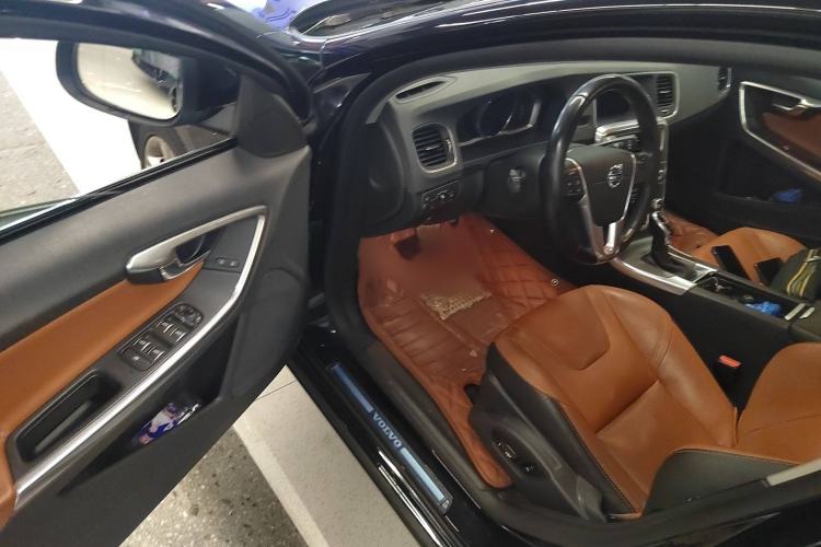 Used Volvo S60 2016 S60L T5 Intelligent Drive Edition Interior 3