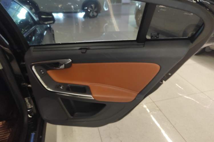 Used Volvo S60 2016 S60L T5 Intelligent Drive Edition Interior 6