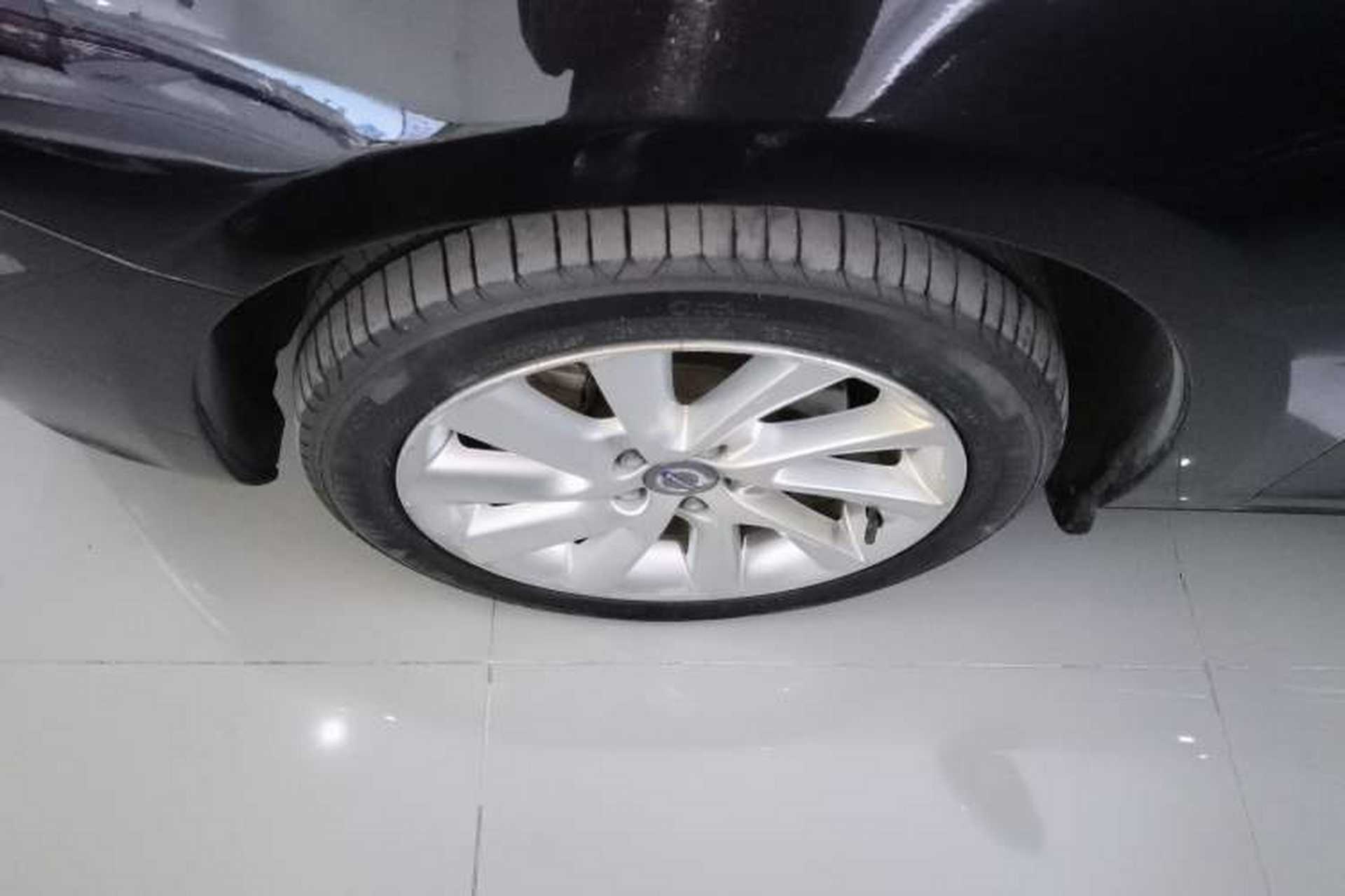 Used Volvo S60 2016 S60L T4 Zhiyuan Edition Left Front Wheel Hub
