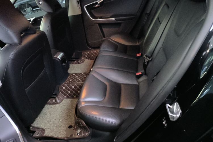 Used Volvo S60 2016 S60L T4 Zhiyuan Edition Left Rear Seat