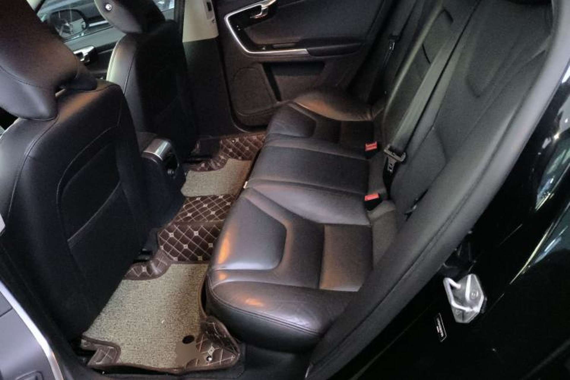 Used Volvo S60 2016 S60L T4 Zhiyuan Edition Left Rear Seat
