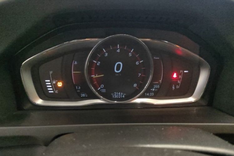 Used Volvo S60 2016 S60L T5 Intelligent Drive Edition Odometer Close Up