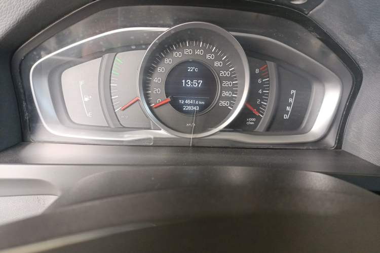Used Volvo S60 2016 S60L T3 Smart Drive Edition Odometer Close Up