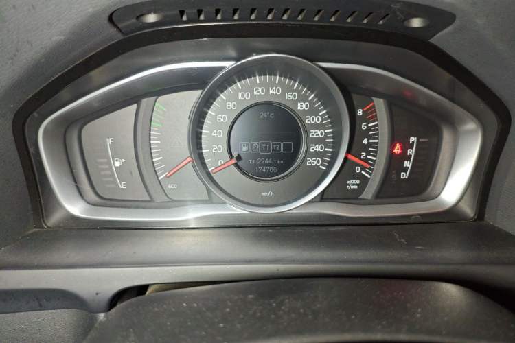 Used Volvo S60 2016 S60L T3 Smart Drive Edition Odometer Close Up