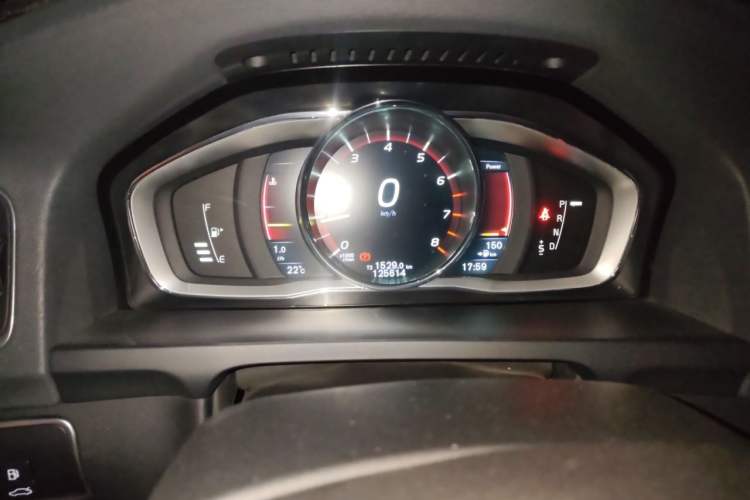 Used Volvo S60 2016 S60L T5 Intelligent Drive Edition Odometer Close Up
