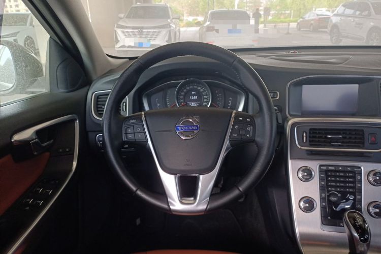Used Volvo S60 2016 S60L T3 Smart Drive Edition Steering Wheel